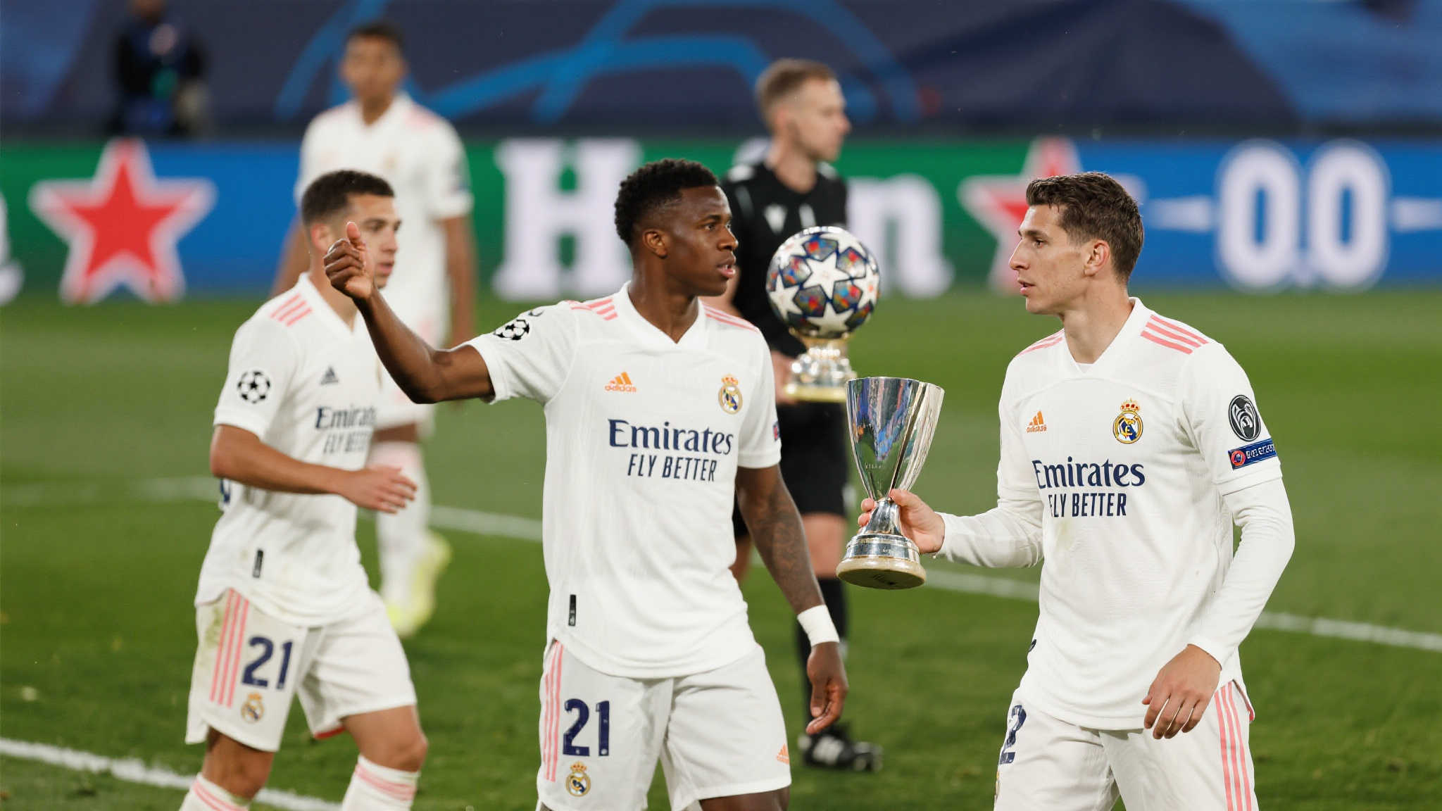 红牛主帅：虽平局令队员失落，但他们的表现让我倍感骄傲